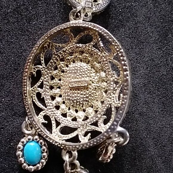 China Earrings - Picture 6 of 9